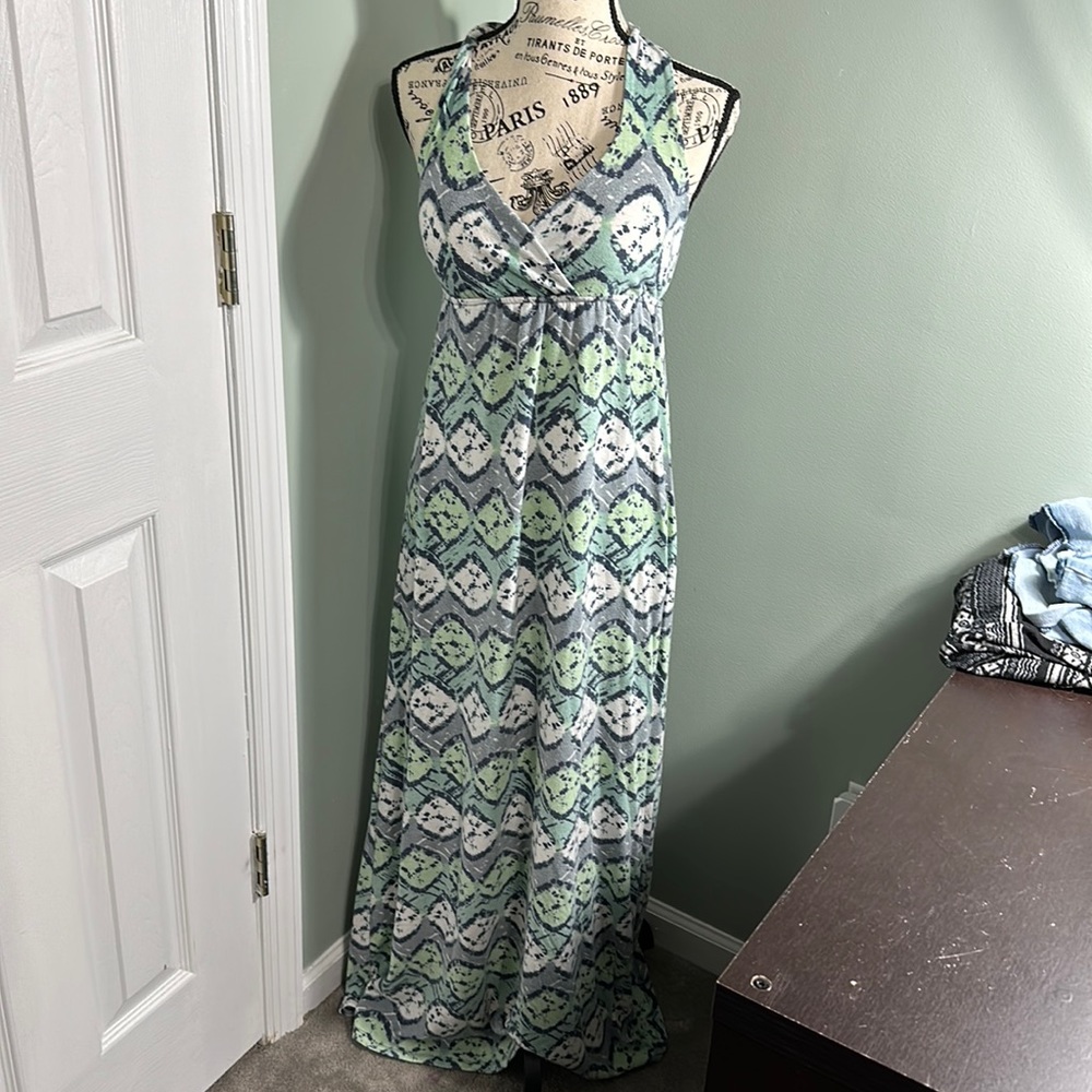 ☀️5/$20 Mudd Maxi Dress.